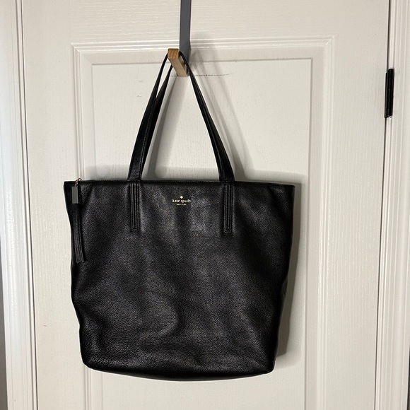 kate spade Handbags - Kate Spade Large Pebbled Black Leather Tote